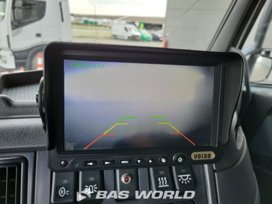 沃尔沃 FM 480 8X2 平板卡车