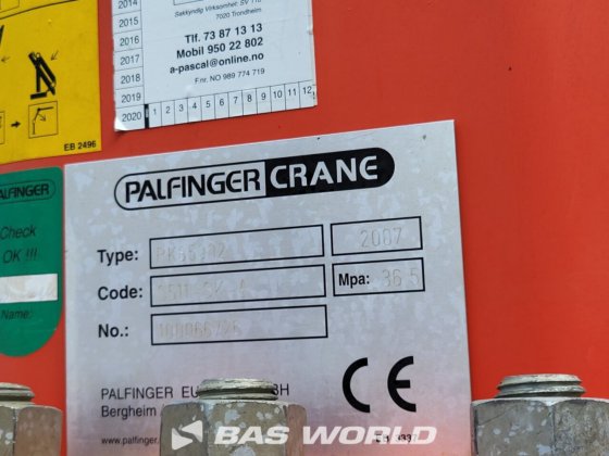 沃尔沃 FM 480 8X2 平板卡车