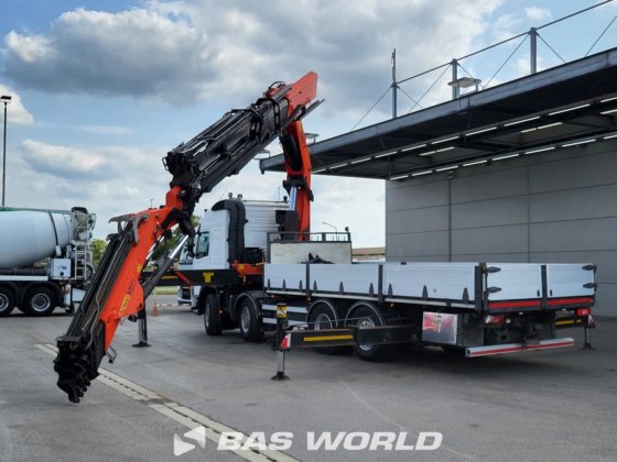 沃尔沃 FM 480 8X2 平板卡车