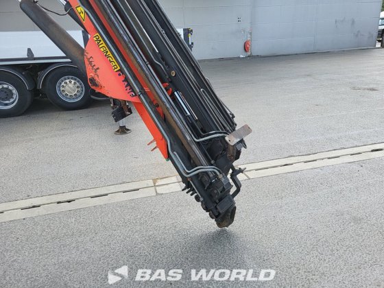 沃尔沃 FM 480 8X2 平板卡车