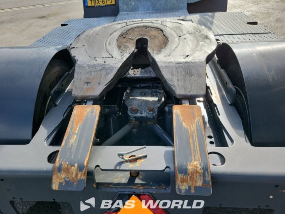 テルベルグYT222ターミナルトラクター