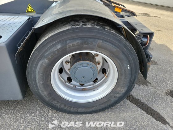 テルベルグYT222ターミナルトラクター