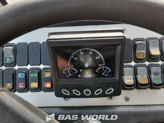 テルベルグYT222ターミナルトラクター