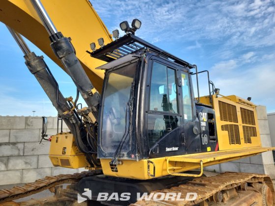 卡特彼勒 390 D L 履带式挖掘机