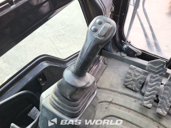 卡特彼勒 390 D L 履带式挖掘机