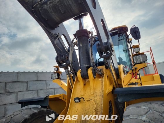 ボルボ L260 H ホイールローダー