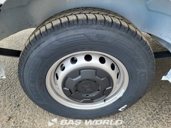 ルノー マスター 130PK クローズド・ボックス・バン