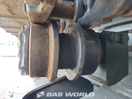 现代 R215 L 履带式挖掘机