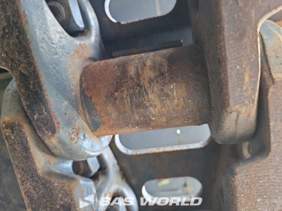 现代 R215 L 履带式挖掘机
