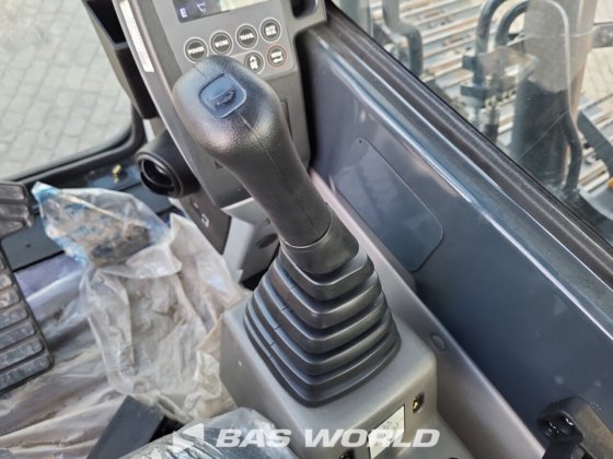 现代 R215 L 履带式挖掘机
