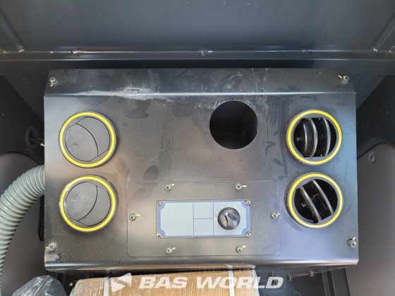 现代 R215 L 履带式挖掘机