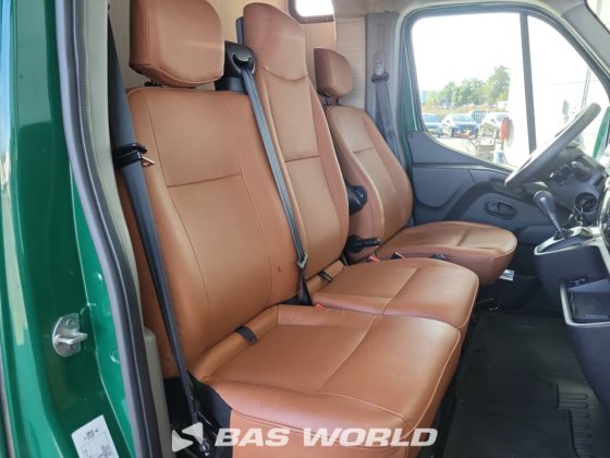 雷诺 Master 180PK 马匹运输车