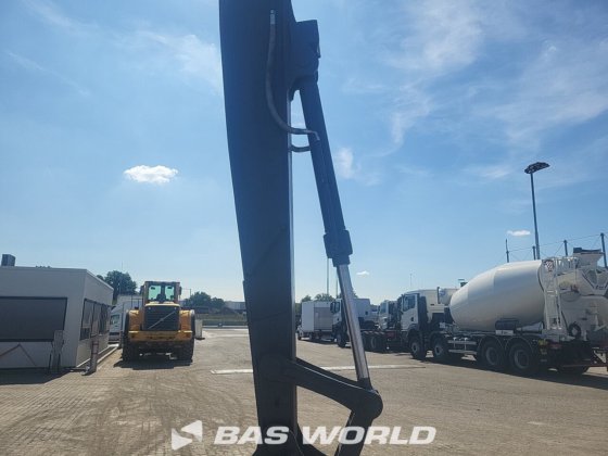 现代 R245 LR 履带式挖掘机