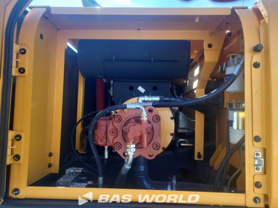 现代 R245 LR 履带式挖掘机