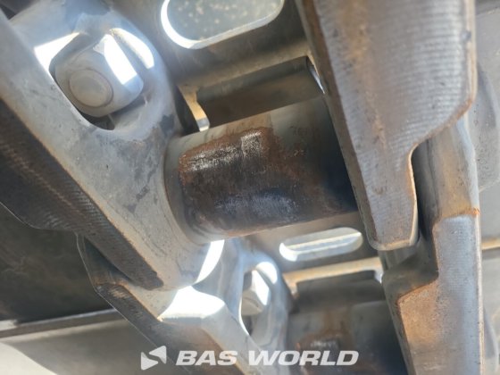 现代 R245 LR 履带式挖掘机