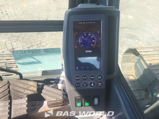 现代 R245 LR 履带式挖掘机