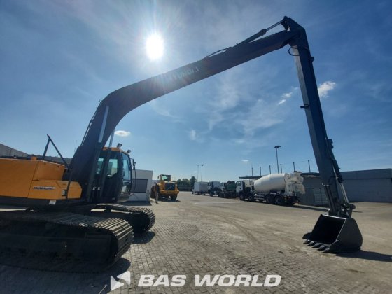 现代 R245 LR 履带式挖掘机