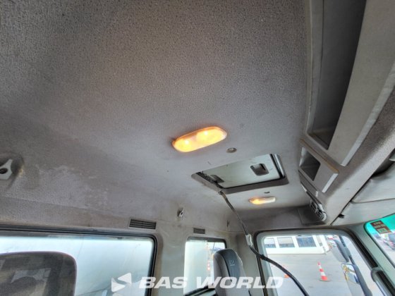 メルセデスアクトロス3236 8X4 ステッターコンクリートミキサートラック