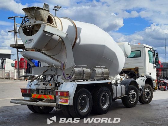 メルセデスアクトロス3236 8X4 ステッターコンクリートミキサートラック