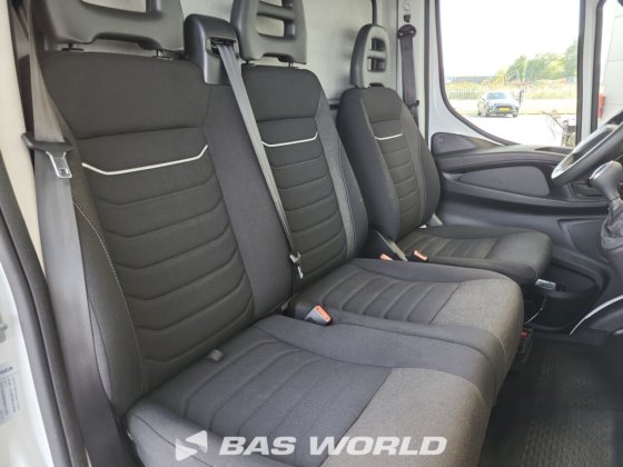 イヴェコ・デイリー 35S16 ボックスボディ