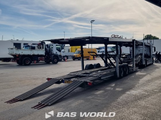 梅赛德斯 Actros 1843 4X2 卡车和拖车