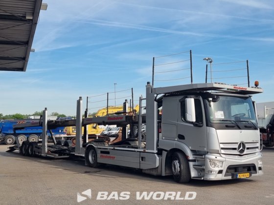 梅赛德斯 Actros 1843 4X2 卡车和拖车