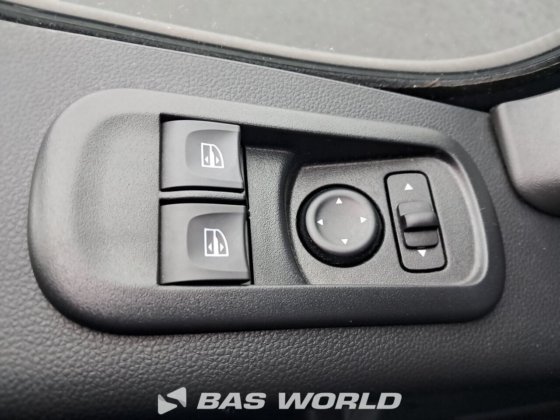 雷诺大师 145马力 帐篷式车厢