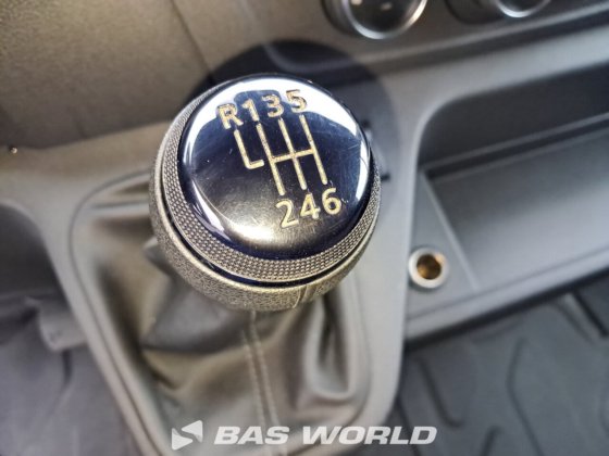 雷诺大师 145马力 帐篷式车厢