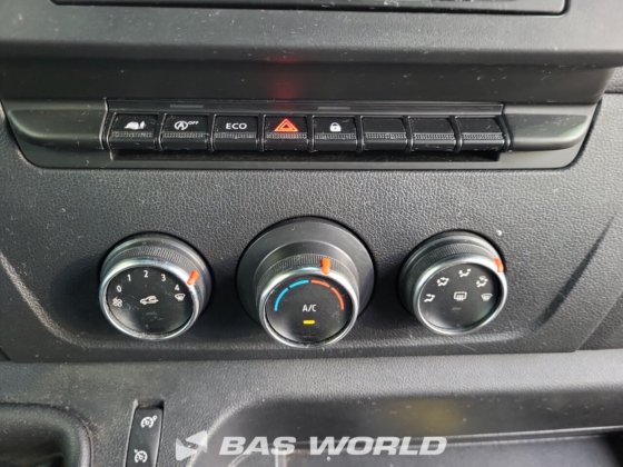 雷诺大师 145马力 帐篷式车厢