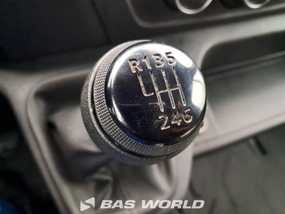 雷诺大师 145马力 帐篷式车厢