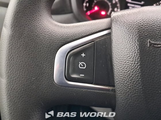 雷诺大师 145马力 帐篷式车厢