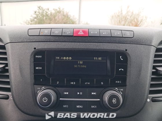 イヴェコ・デイリー 60C18 カーテンサイド