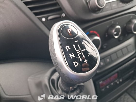 イヴェコ・デイリー 60C18 カーテンサイド