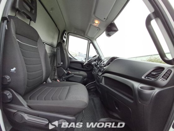 イヴェコ・デイリー 60C18 カーテンサイド