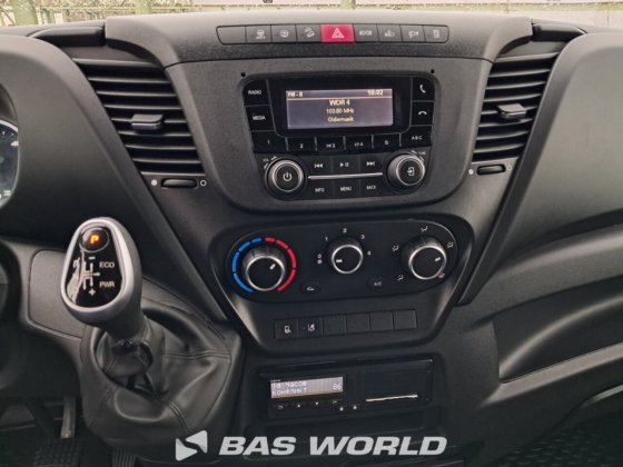 イヴェコ・デイリー 60C18 カーテンサイド