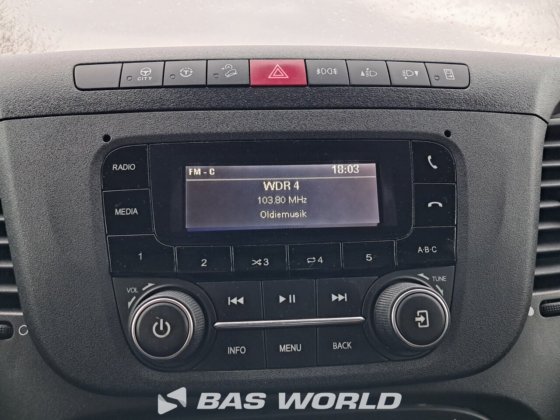 イヴェコ・デイリー 60C18 カーテンサイド