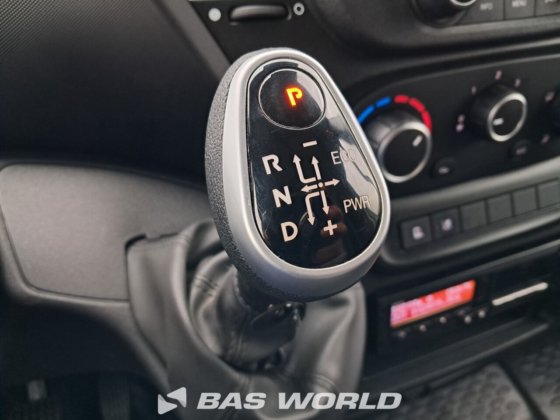 イヴェコ・デイリー 60C18 カーテンサイド