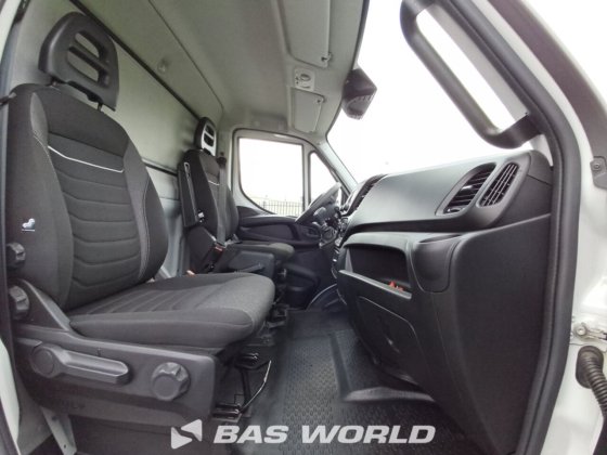 イヴェコ・デイリー 60C18 カーテンサイド