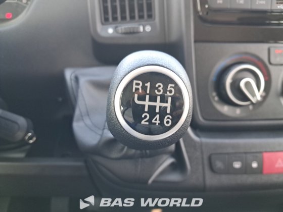 オペル・モバノ 140PK オープン