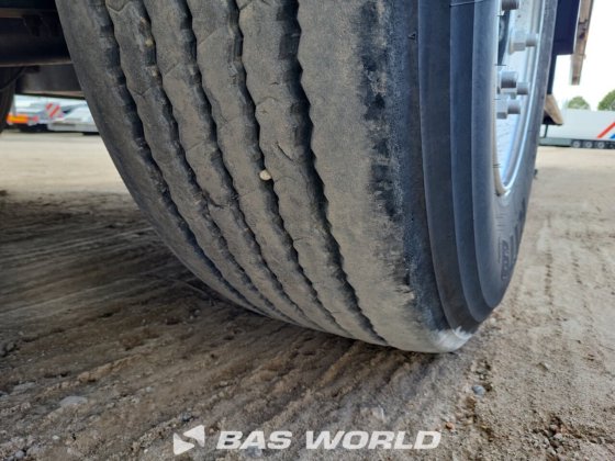 Schmitz Vector 1550 冷藏半挂车