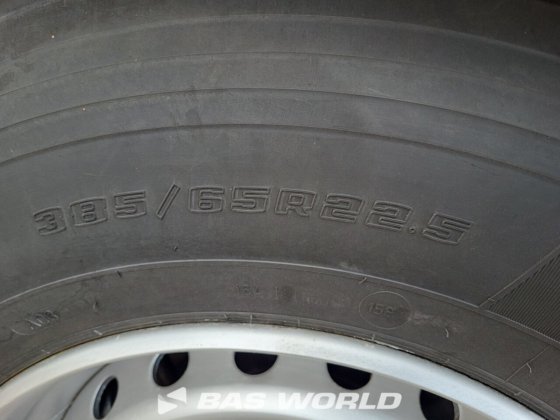 Schmitz Vector 1550 冷藏半挂车