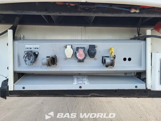 シュミッツベクター1550冷凍セミトレーラー