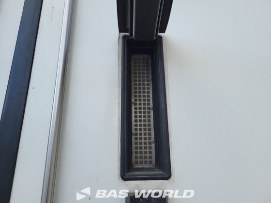 シュミッツベクター1550冷凍セミトレーラー