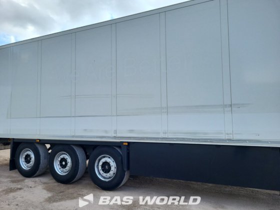 シュミッツベクター1550冷凍セミトレーラー