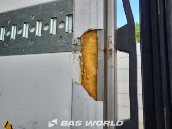 シュミッツベクター1550冷凍セミトレーラー