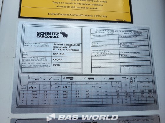 Schmitz Vector 1550 冷藏半挂车