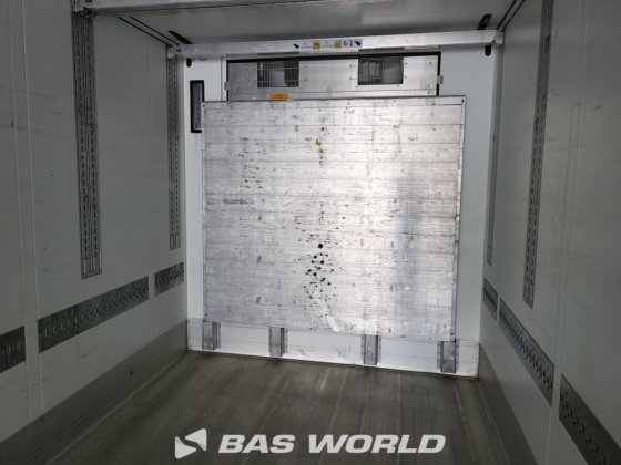 Schmitz Vector 1550 冷藏半挂车