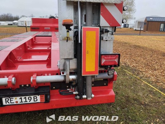 朗根多夫低装载半挂车