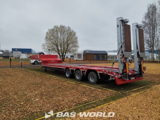 朗根多夫低装载半挂车