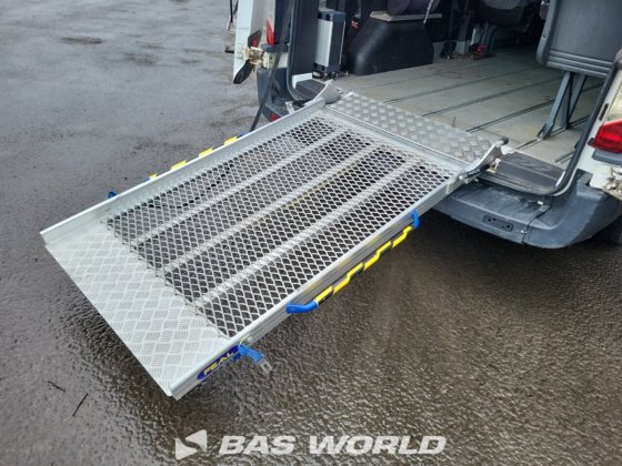 福特 Transit 125pk 轮椅运输